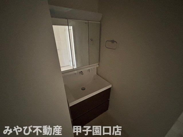 プリマヴェーラ甲子園一番町の洗面所