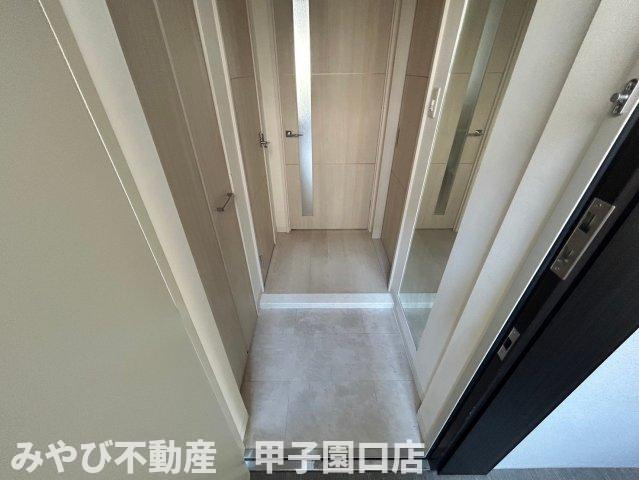 プリマヴェーラ甲子園一番町の玄関