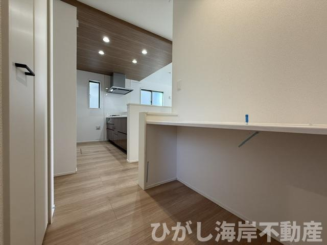 平塚市御殿１丁目　新築戸建　全３棟の内装|カウンタースペース