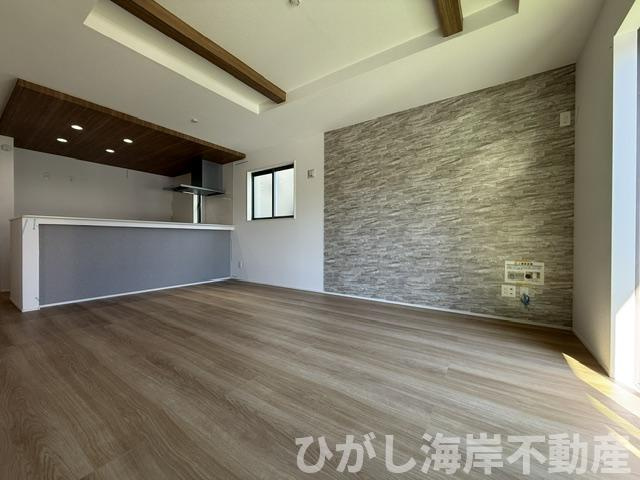 平塚市御殿１丁目　新築戸建　全３棟の居間・リビング|17.7帖　LDK