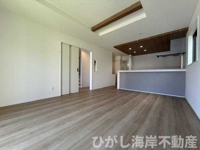 平塚市御殿１丁目　新築戸建　全３棟のダイニング|17.7帖　LDK