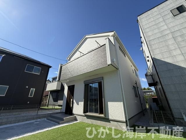 平塚市御殿１丁目　新築戸建　全３棟の前面道路含む現地写真|現地外観