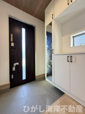 平塚市御殿１丁目　新築戸建　全３棟の玄関|玄関
