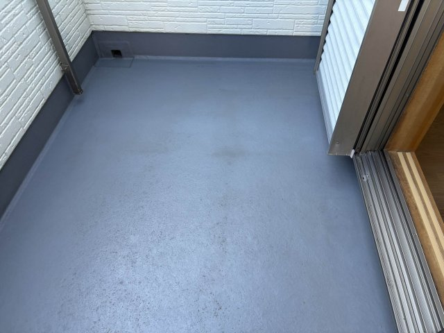 【バルコニー】