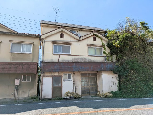 南梅本町戸建て（再建築不可）の外観|おしゃれな外観です