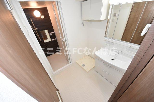 SK RESIDENCESなんば桜川EASTの洗面所