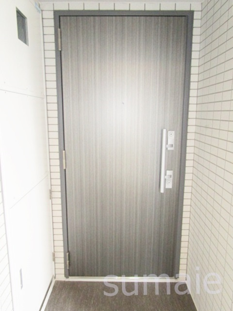 GENOVIA田端Ⅱgreen veilの玄関|ダブルロックの玄関扉です