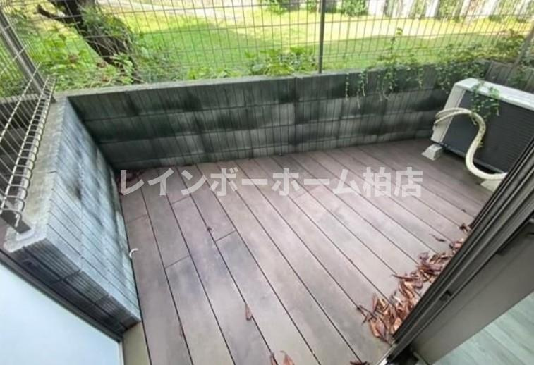 特典：仲介手数料が50％OFFです‼のバルコニー