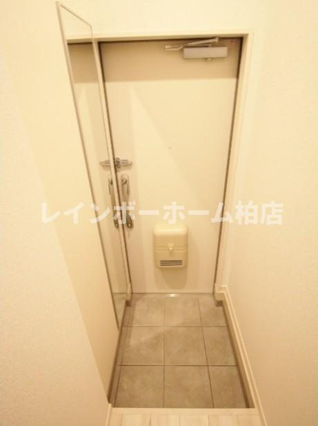 特典：仲介手数料が50％OFFです‼の玄関|シューズボックスがあります
