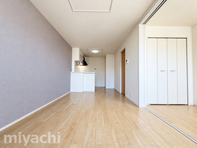 ハピネス北島　Cの居間・リビング