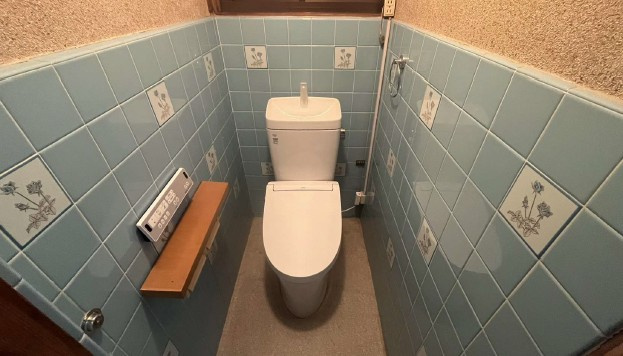 東大阪市河内町　貸家のトイレ|コンパクトで使いやすいトイレです
