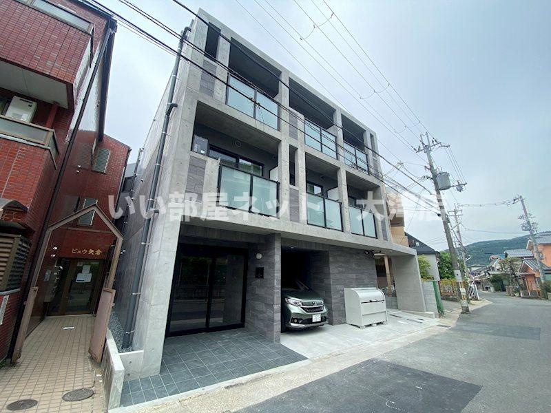 THE GARNET SUITE RESIDENCE 山科WEST の外観