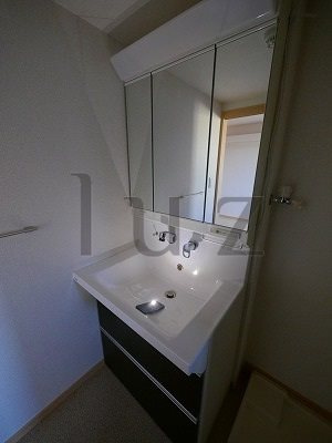 ラシュレの洗面所