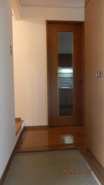 サティス大倉山の玄関