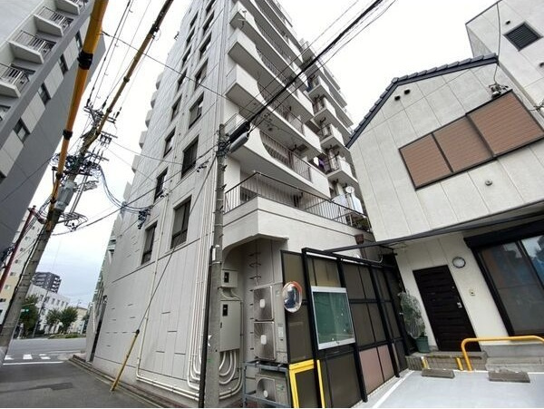 桜通サンダイマンションの外観