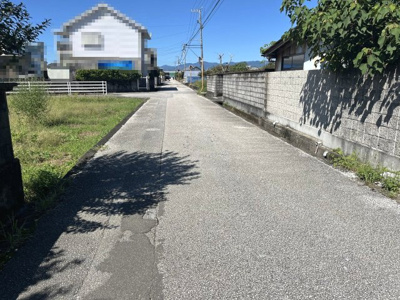 【前面道路含む現地写真】 | 売地　香南市野市町下井C号地　＠11万 | 西側