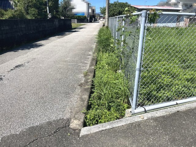 【前面道路含む現地写真】 | 売地　香南市野市町下井B号地　＠12万 | 南東側