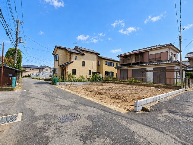 三郷市　彦江　新築戸建　全1棟の前面道路含む現地写真|前面道路含む現地写真です