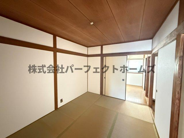 河北中町戸建　賃貸の和室|和室、ちょっとしたくつろぎスペースにいかがでしょうか