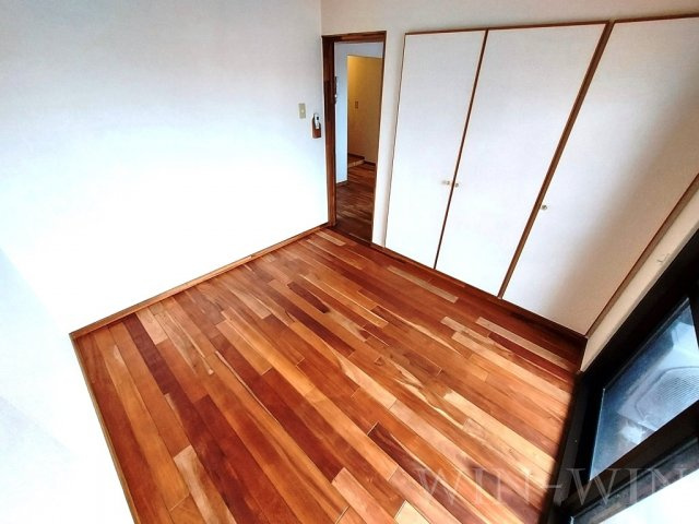 ユトリロ新川の寝室