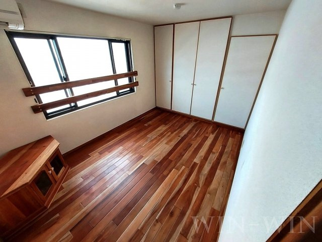 ユトリロ新川の寝室