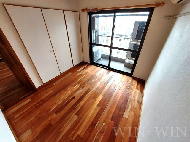ユトリロ新川の寝室