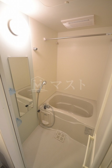 レジュールアッシュ南堀江の浴室