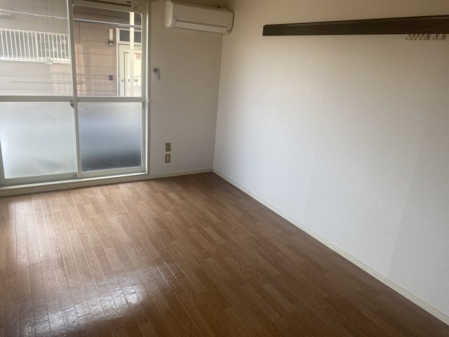 サンシャイン雄町　A棟の居間・リビング