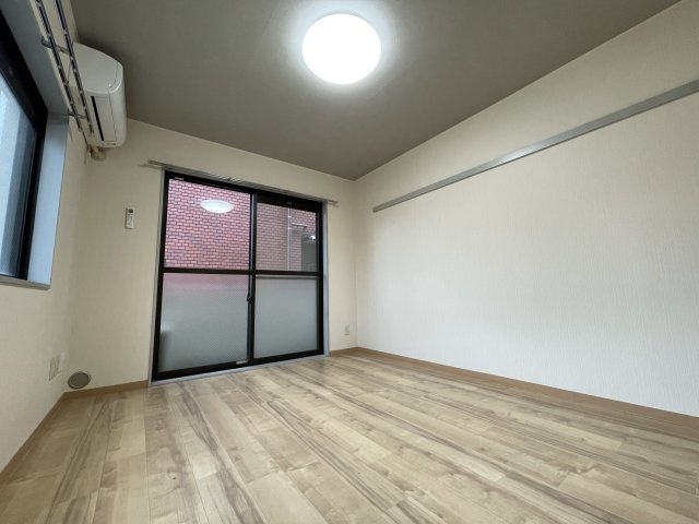 煉瓦館輝の洋室