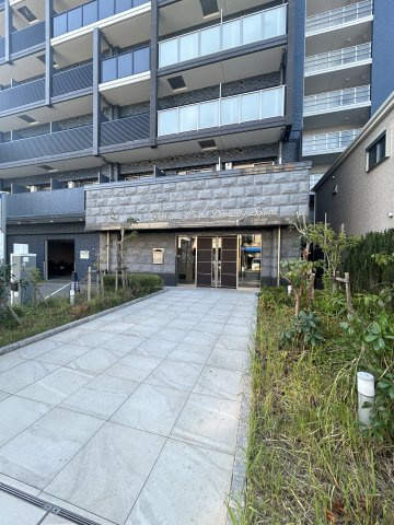 プレサンスOSAKA DOMECITYスクエアのエントランス