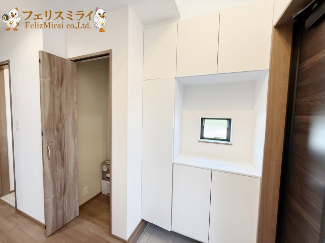 全１１１棟　北須磨タウン　I-３号棟の玄関|◎本日ご見学可能です♪
◎当社限定！ご成約特典キャンペーン実施中♪
◎住宅ローンに自信有♪
◎地元スタッフが対応致します♪