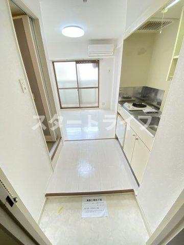 大阪市東淀川区柴島２丁目の賃貸マンションの玄関
