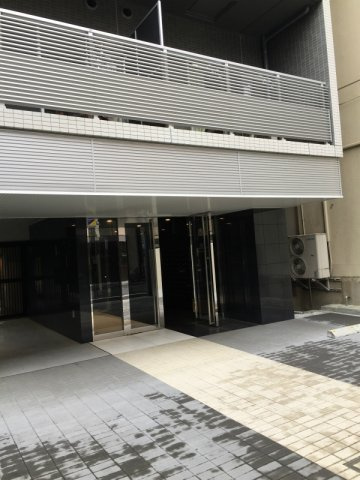GENOVIA浅草橋green veilのエントランス