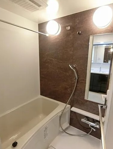 クレストコート江古田の浴室