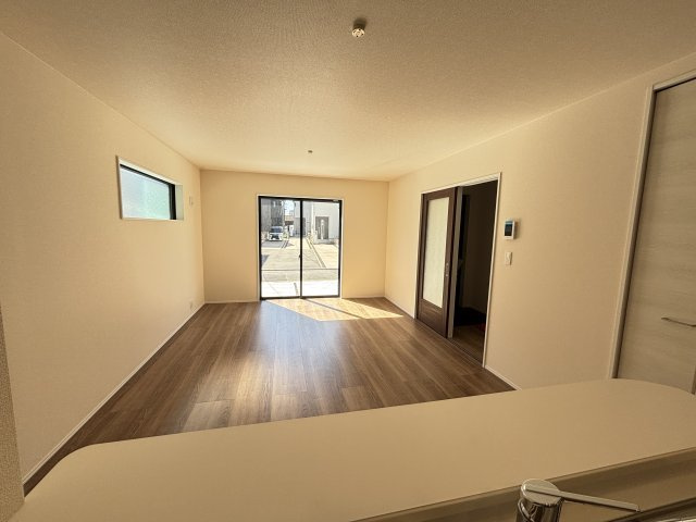 名古屋市南区南野2丁目71番『仲介手数料無料』新築一戸建て・建売の居間・リビング