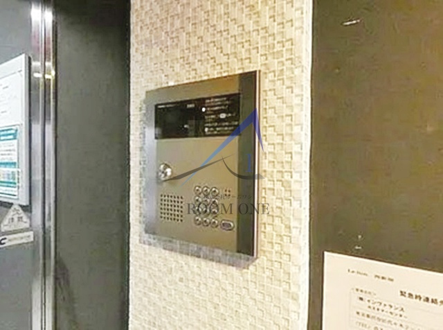 ル・リオン西新宿のセキュリティ|オートロックです。