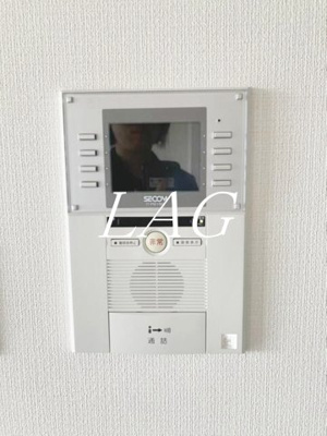 【セキュリティ】 | ライオンズプラザ梅島 | モニター付きインターホンです。