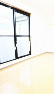 【居間・リビング】 | クリスタル・ハイツ青井 | 洋室のお部屋です。