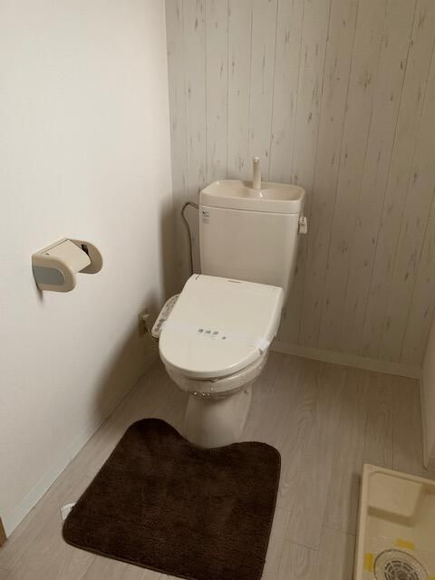 サンフラワーⅢのトイレ|別部屋参考写真となります
