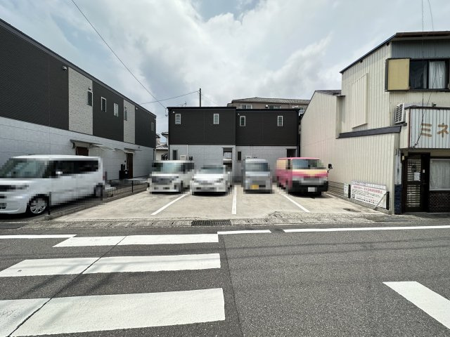 メリベル西門前 B棟の周辺