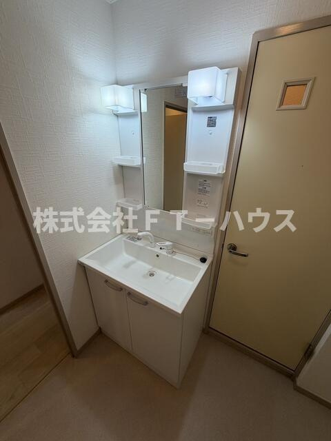 コスモビルの洗面所