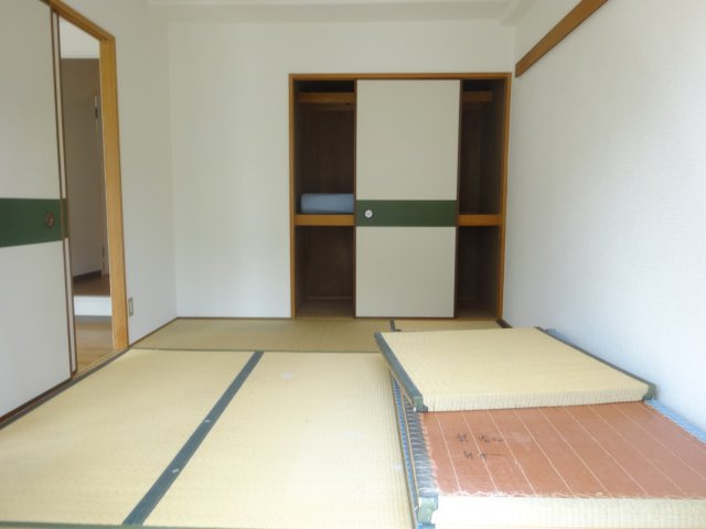 いなぱれす宝塚の内装