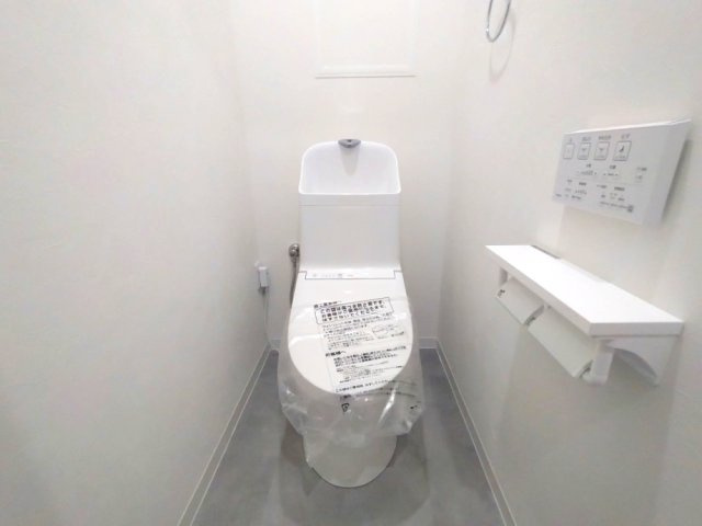 ユニライフ鳴海のトイレ|トイレも新品で清潔感があります！
