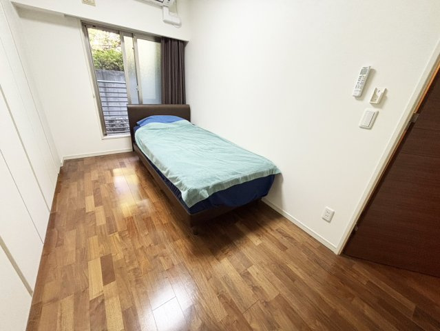 ロジュマン住吉山手の玄関