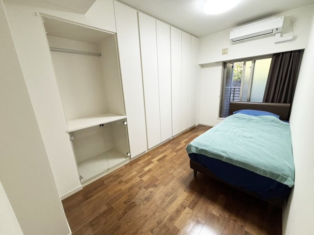 ロジュマン住吉山手の洋室