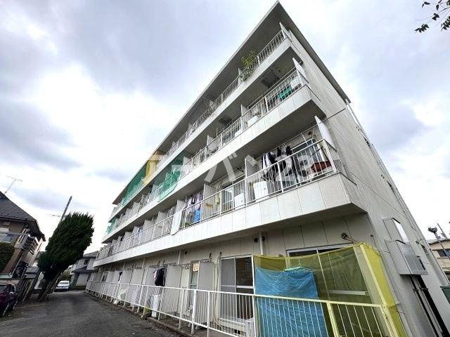 アレイタチヒ３号棟の外観