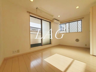 【居間・リビング】 | グランツブルク駒場 | 洋室のお部屋です。