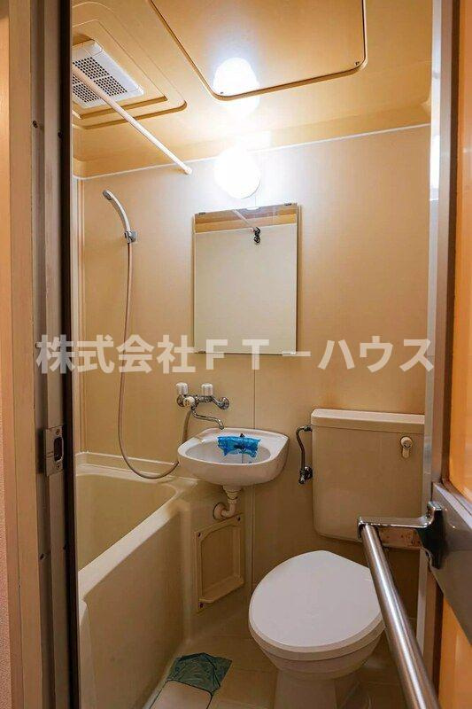 AP705 ヴィラージュ行徳の浴室