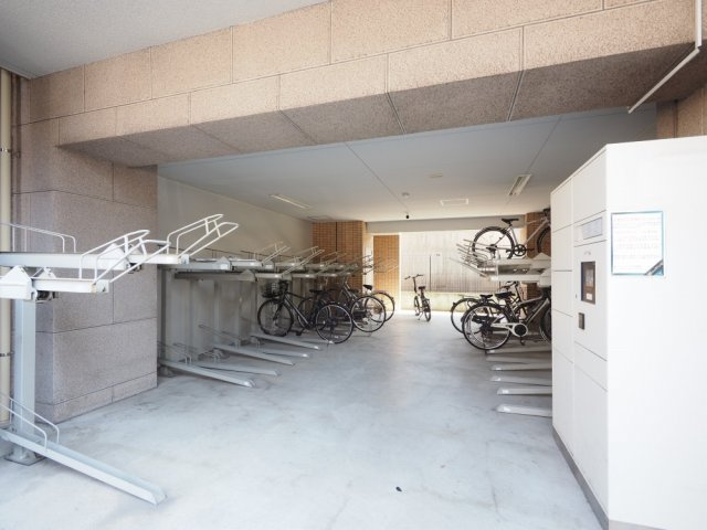 CITY　SPIRE布施の駐車場