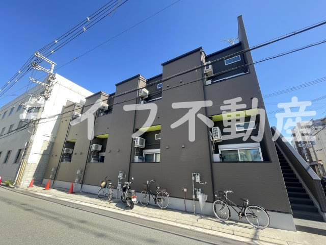 クレセントコートの外観|外観は落ち着いています